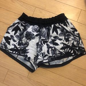 Lululemon Short